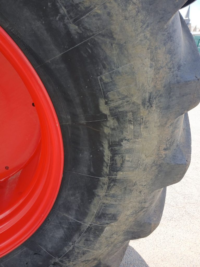 Tracteur FENDT 826 VARIO PROFI + S4 - photo slide 6