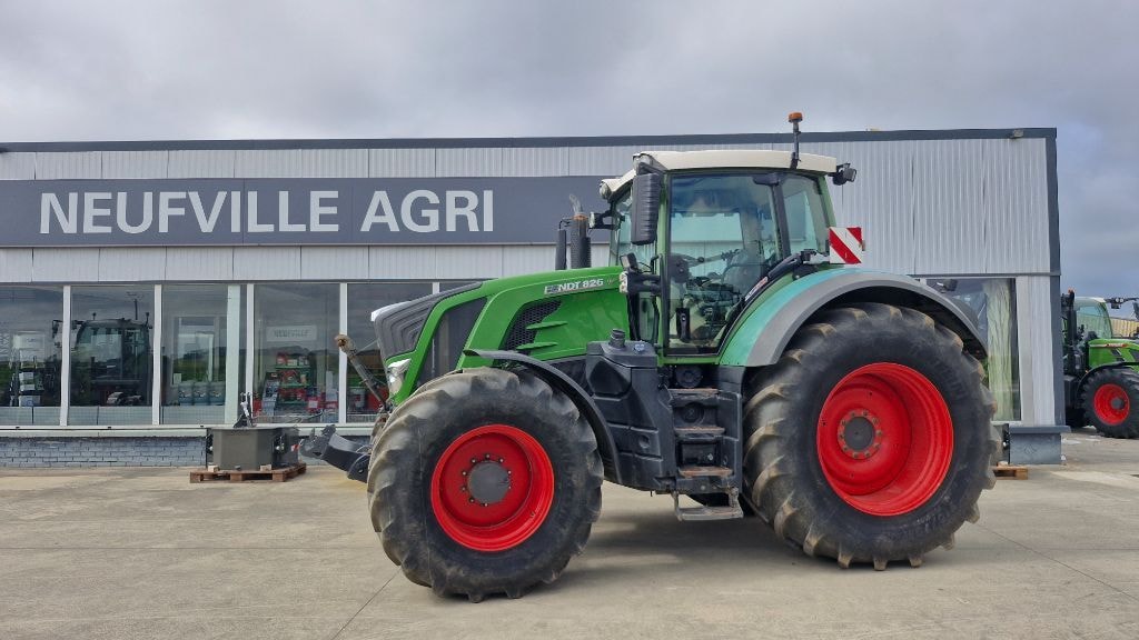 Tracteur FENDT 826 VARIO PROFI + - photo slide 1
