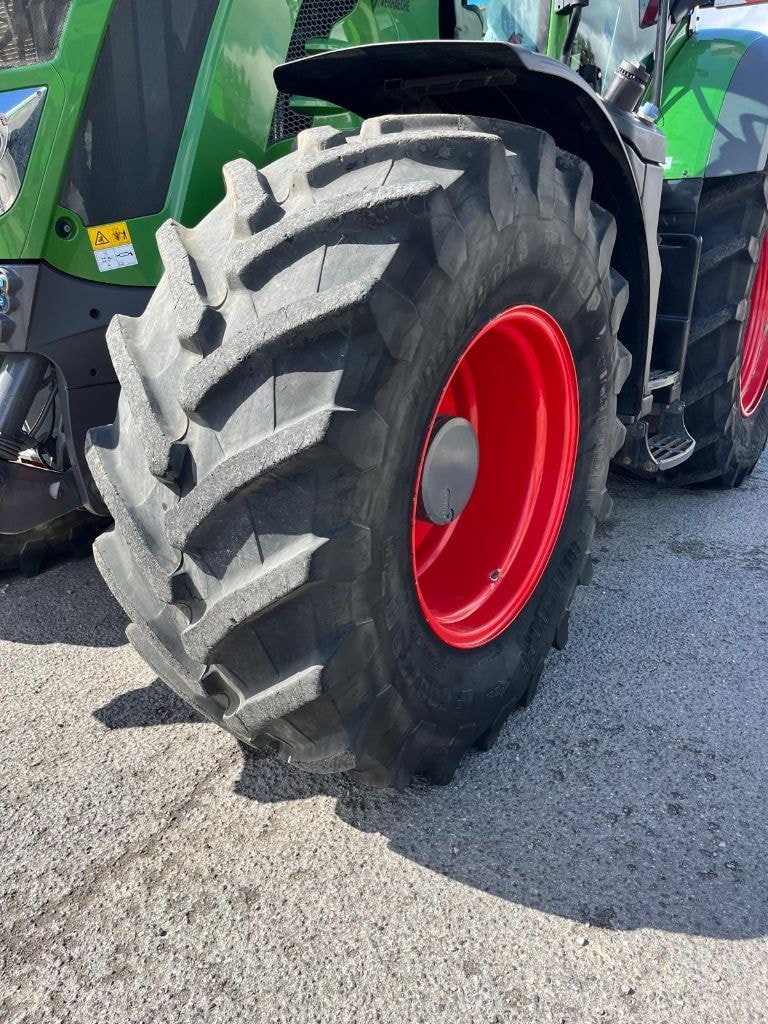 Tracteur FENDT 826 S4 Profi + - photo slide 18