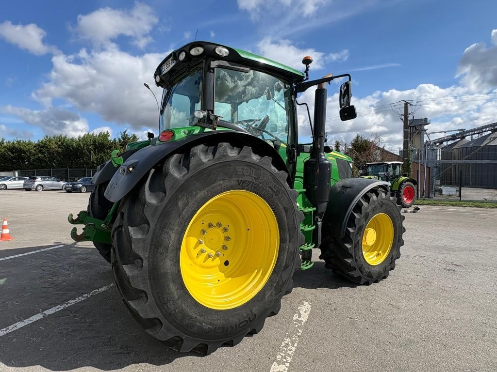 Tracteur JOHN DEERE 6215R - photo slide 7