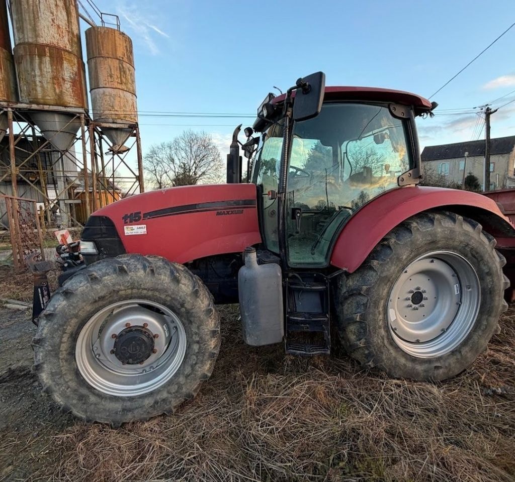 Tracteur CASE IH MAXXUM 115 - photo slide 1