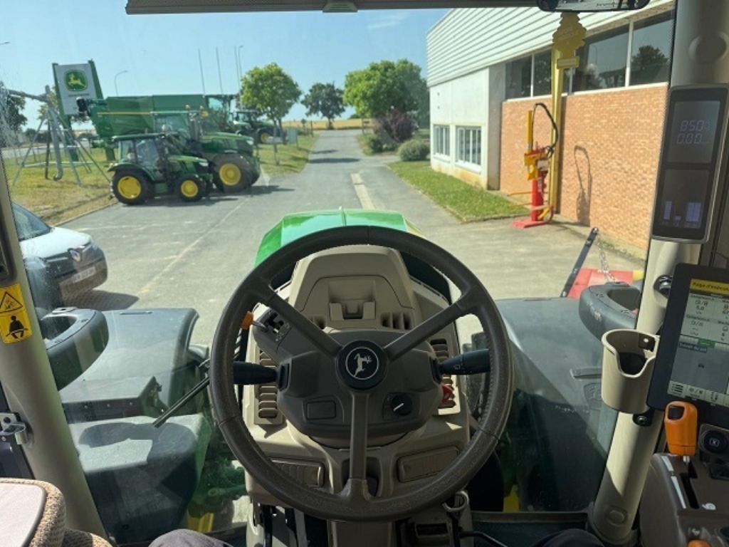 Tracteur JOHN DEERE 6R 215 - photo slide 11