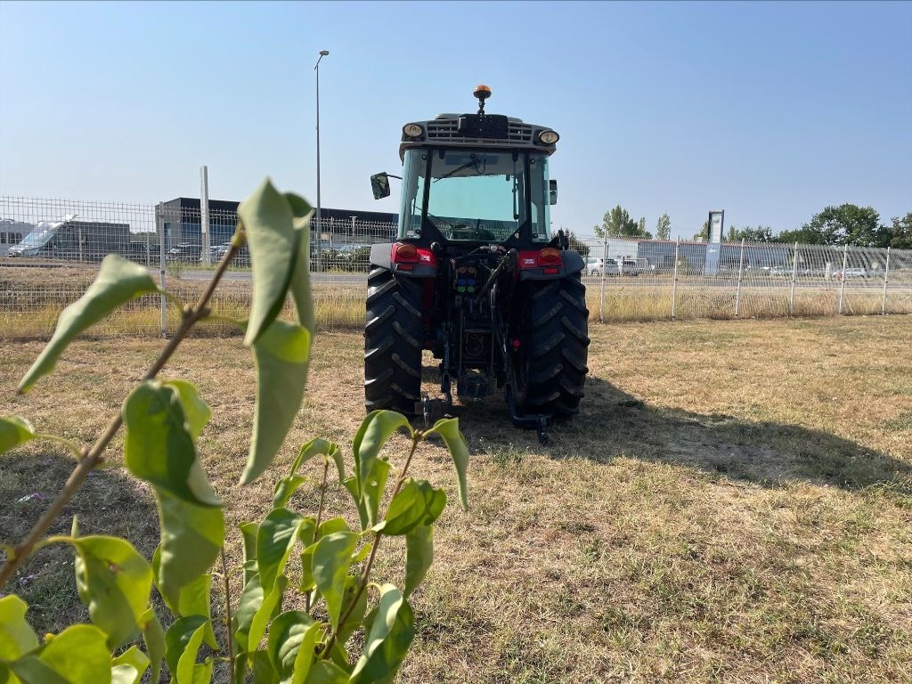 Tracteur fruitier MASSEY FERGUSON 3709 F  - photo slide 11