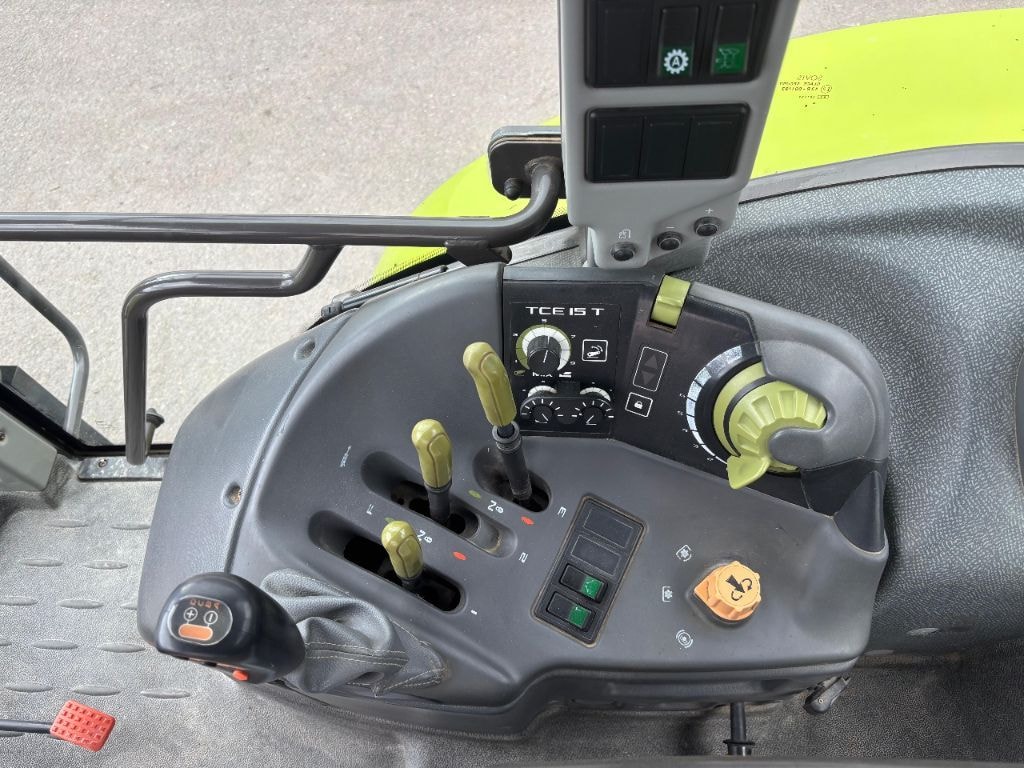 Tracteur CLAAS ARES 617 ATZ - photo slide 14