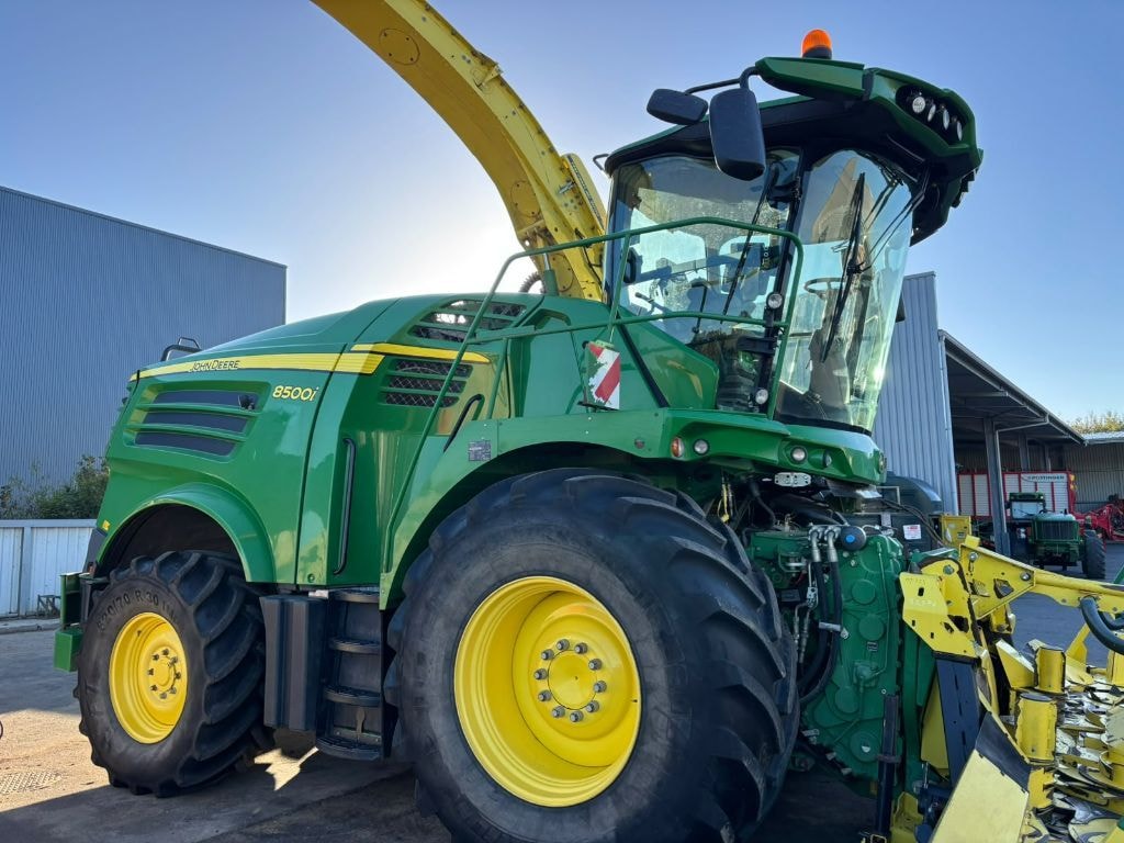 Ensileuse JOHN DEERE 8500 - photo slide 22