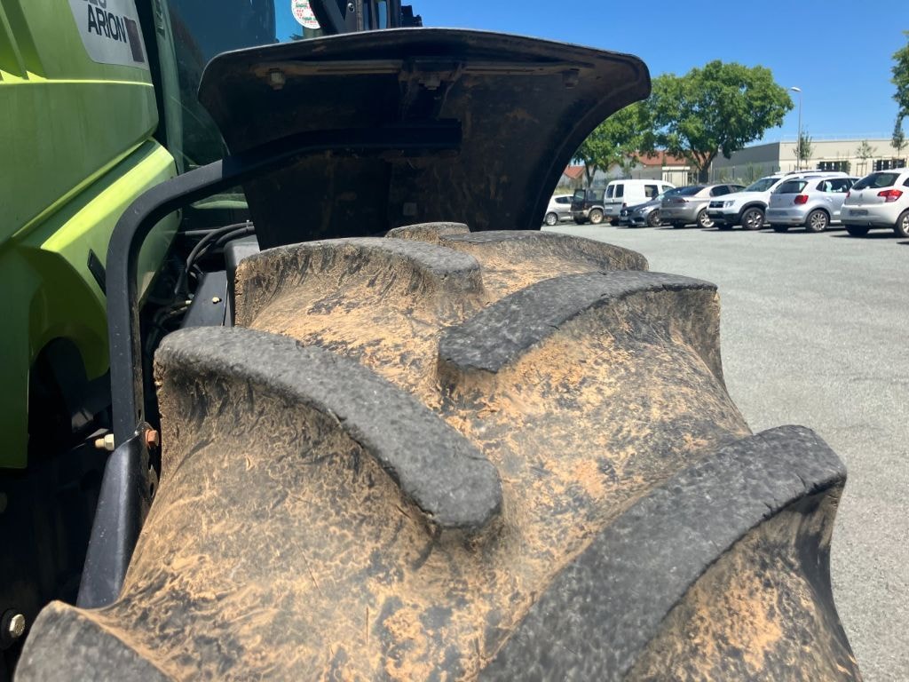 Tracteur CLAAS ARION 620 - photo slide 10