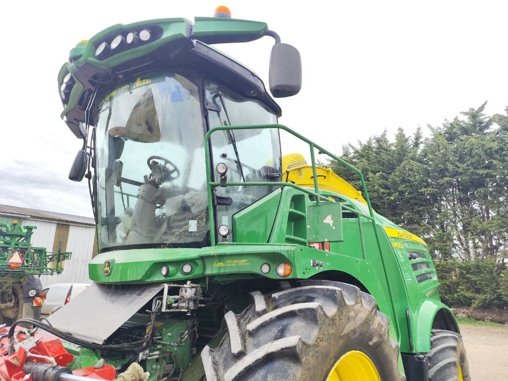 Ensileuse JOHN DEERE 8400i - photo slide 2