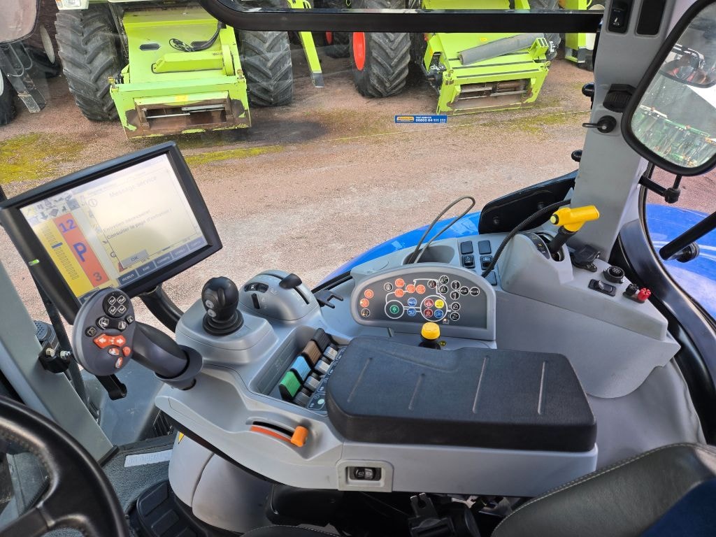 Tracteur NEW HOLLAND T7.210 PC - photo slide 11