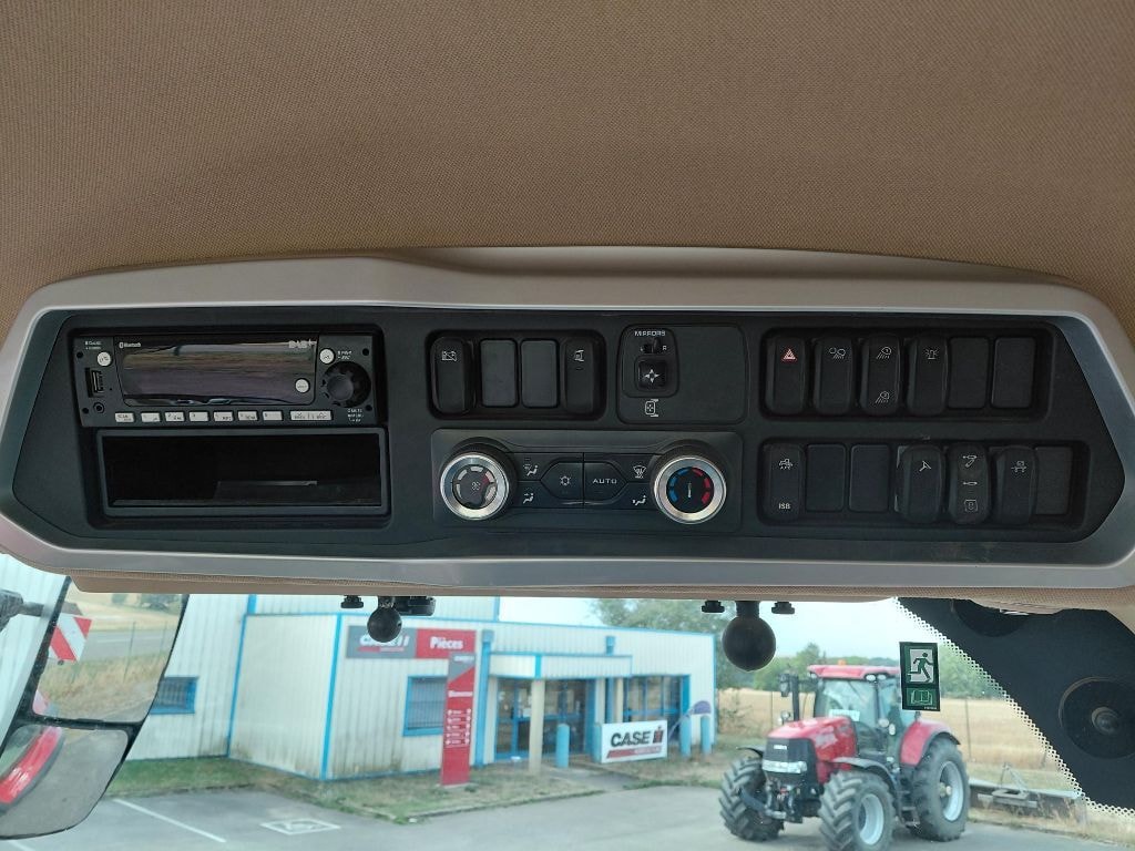 Tracteur CASE IH PUMA 260 CVX AFS - photo slide 9
