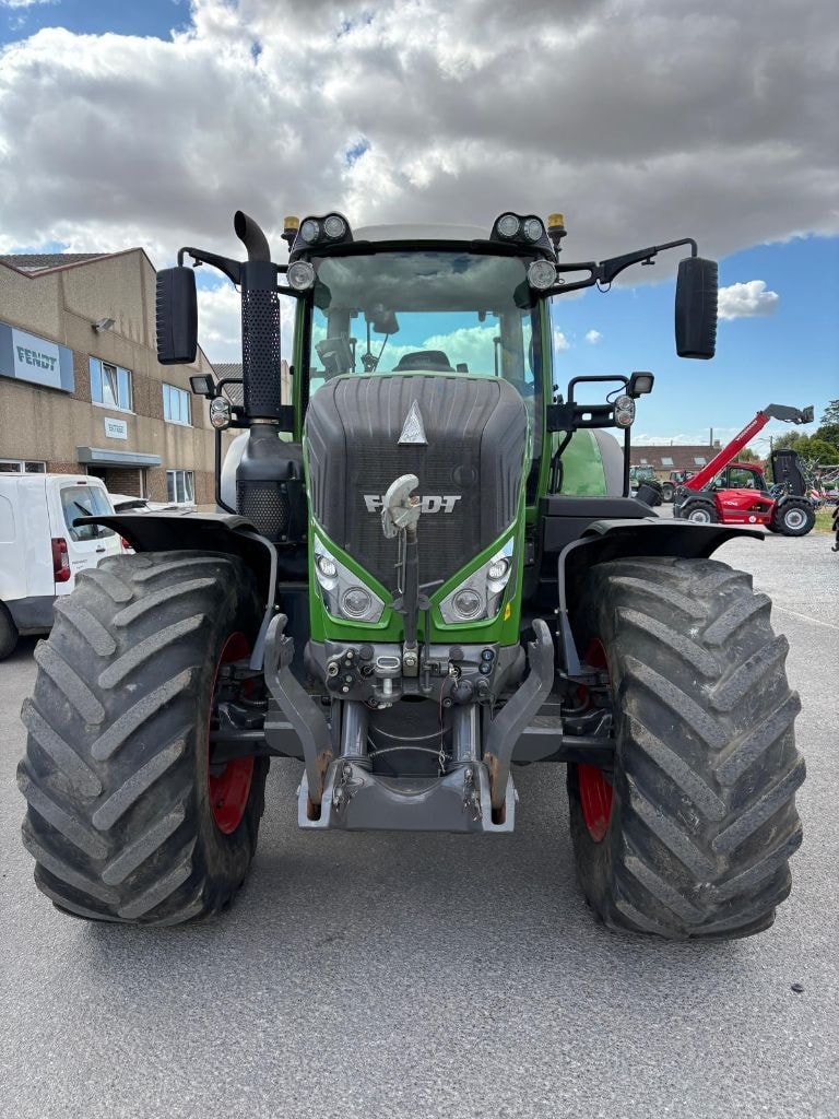 Tracteur FENDT 826 VARIO PROFI + - photo slide 3
