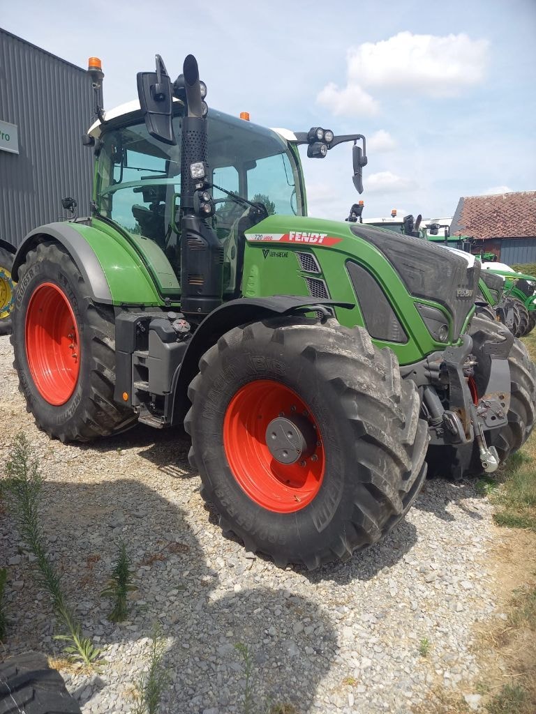 Tracteur FENDT 720 VARIO POWER - photo slide 2