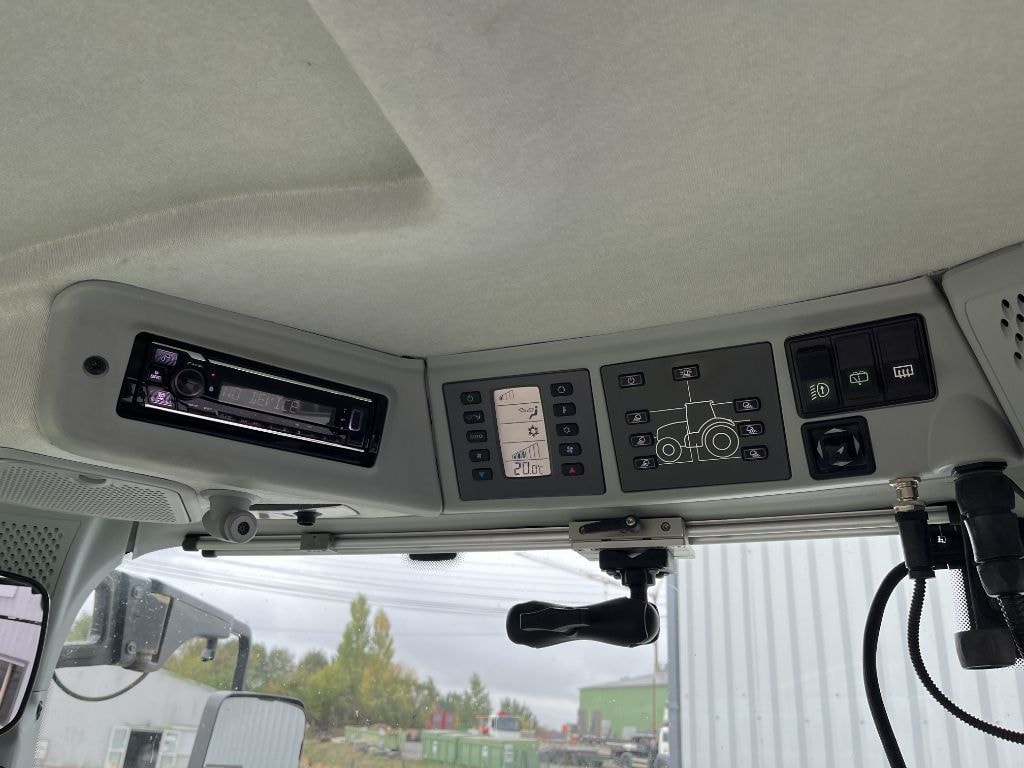 Tracteur CLAAS AXION 850 C-matic Cemis 1200 - photo slide 10