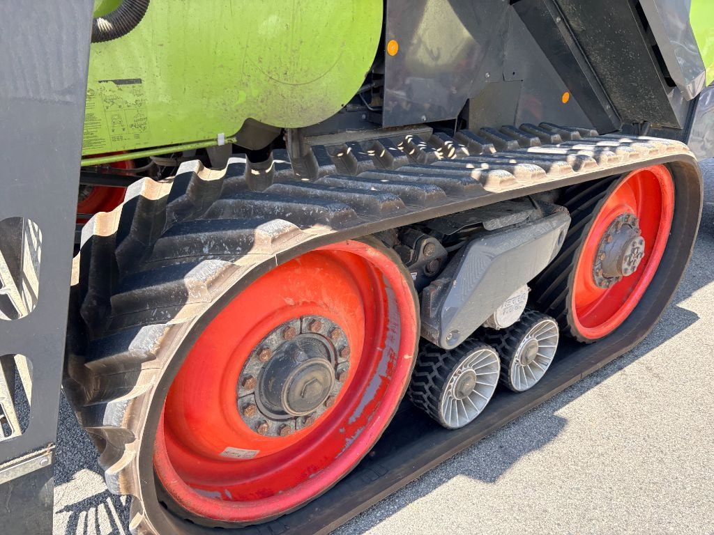 Moissonneuse CLAAS TRION 730 TERRATRAC - photo slide 6