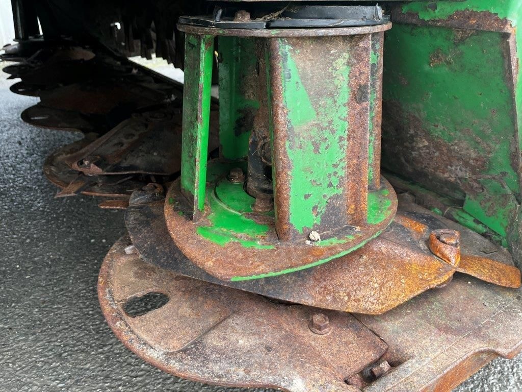 Faucheuse conditionneuse JOHN DEERE 630 - photo slide 8