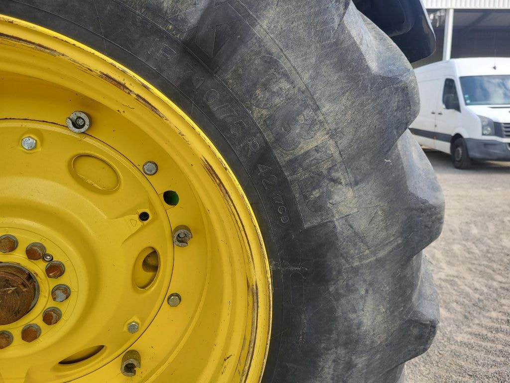 Tracteur JOHN DEERE 8320R - photo slide 8
