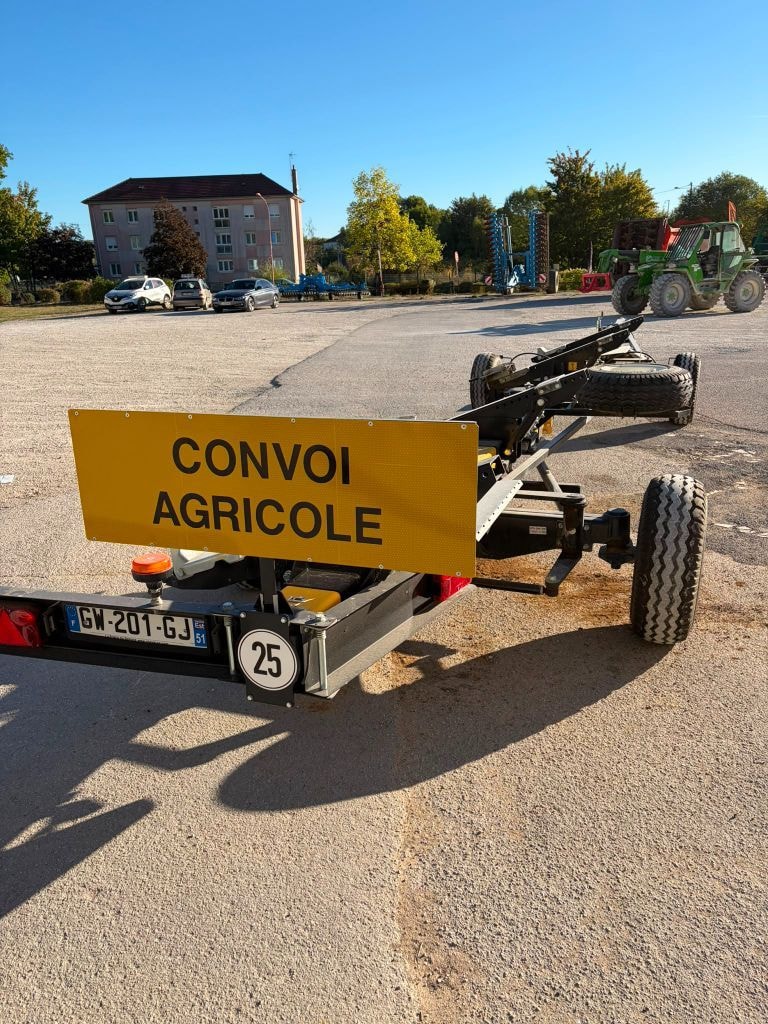 Chariot de coupe NEW HOLLAND 4 WT 25 - photo slide 6