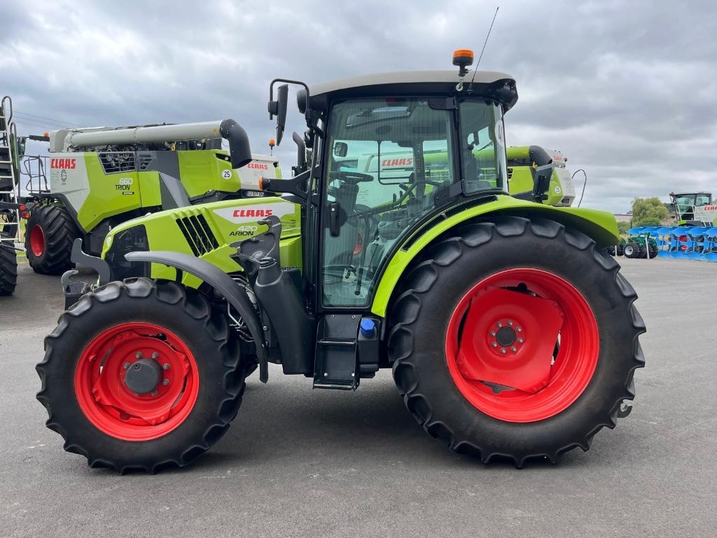 Tracteur CLAAS Arion 420  - photo slide 4