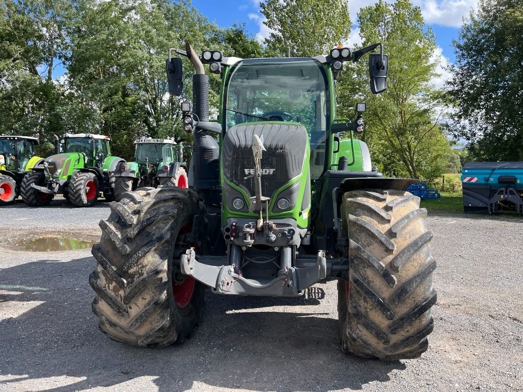 Tracteur FENDT 720 VARIO POWER + - photo slide 4