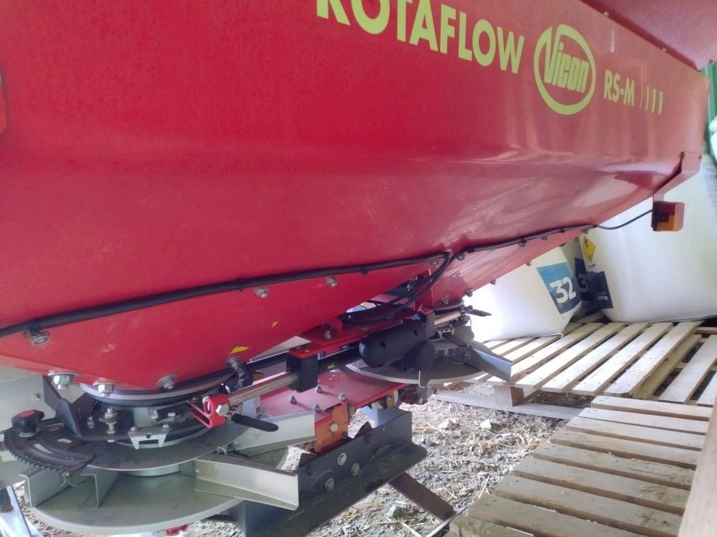 Epandeur engrais VICON Rotaflow RS-M 1800L - photo slide 6