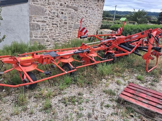 Faneuse KUHN K8712 - photo slide 1