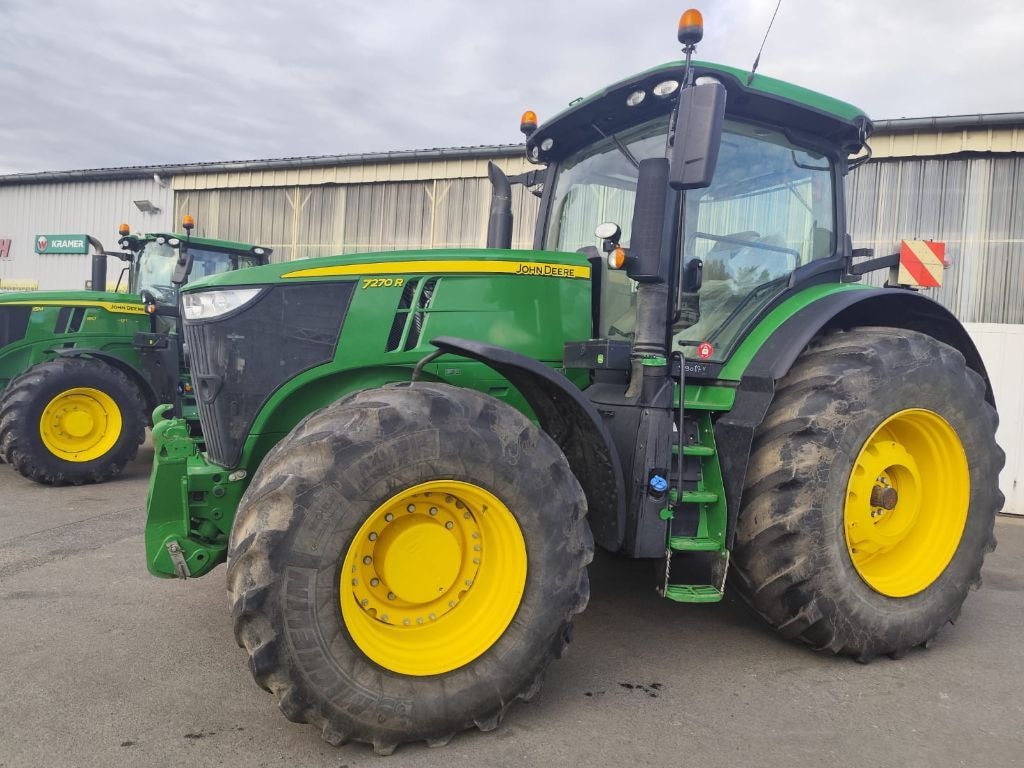 Tracteur JOHN DEERE 7270R - photo slide 8