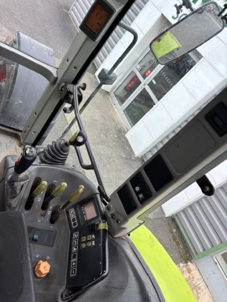 Tracteur CLAAS ARES 657 ATZ - photo slide 6