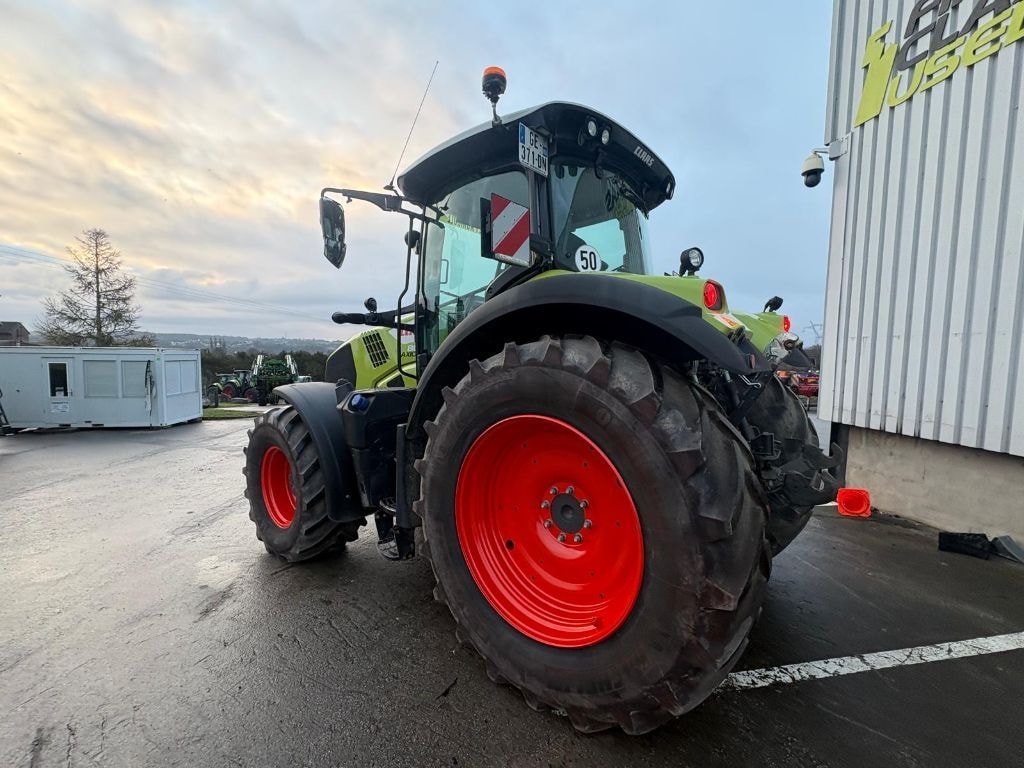 Tracteur CLAAS AXION 800 - photo slide 5