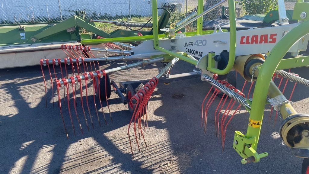 Andaineur CLAAS LINER 420 - photo slide 2