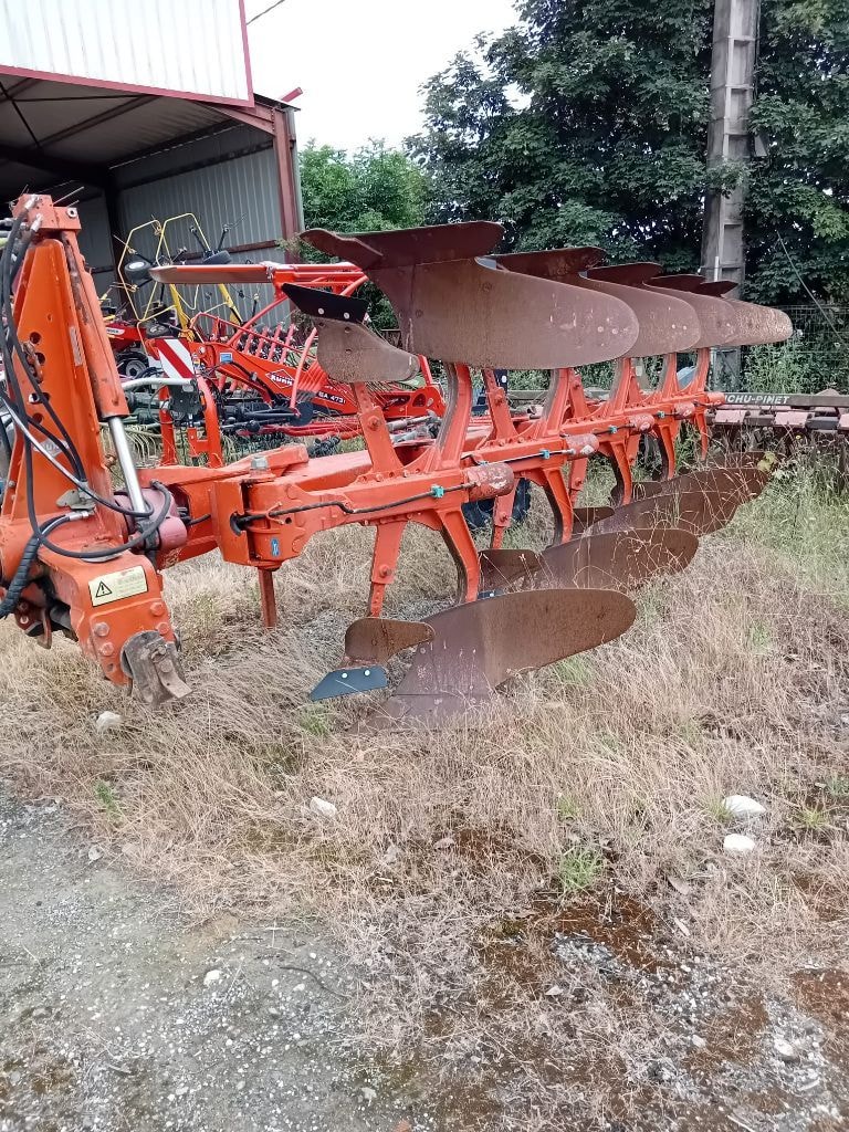 Charrue KUHN VARI MASTER 151 - photo slide 2