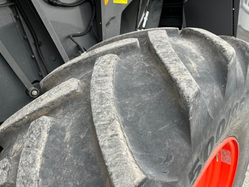 Moissonneuse CLAAS Lexion 8700 TT - photo slide 10