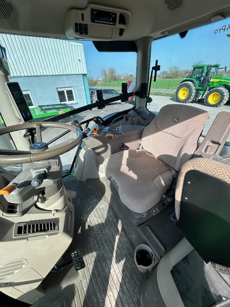 Tracteur JOHN DEERE 6R215 - photo slide 8