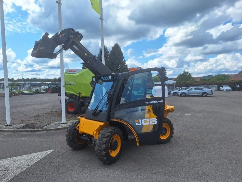 Telescopique JCB COMPACT 520-40 - photo slide 2