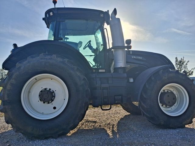 Tracteur VALTRA S274 - photo slide 4