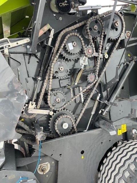 Presse balles rondes CLAAS Rollant 520 RF - photo slide 2