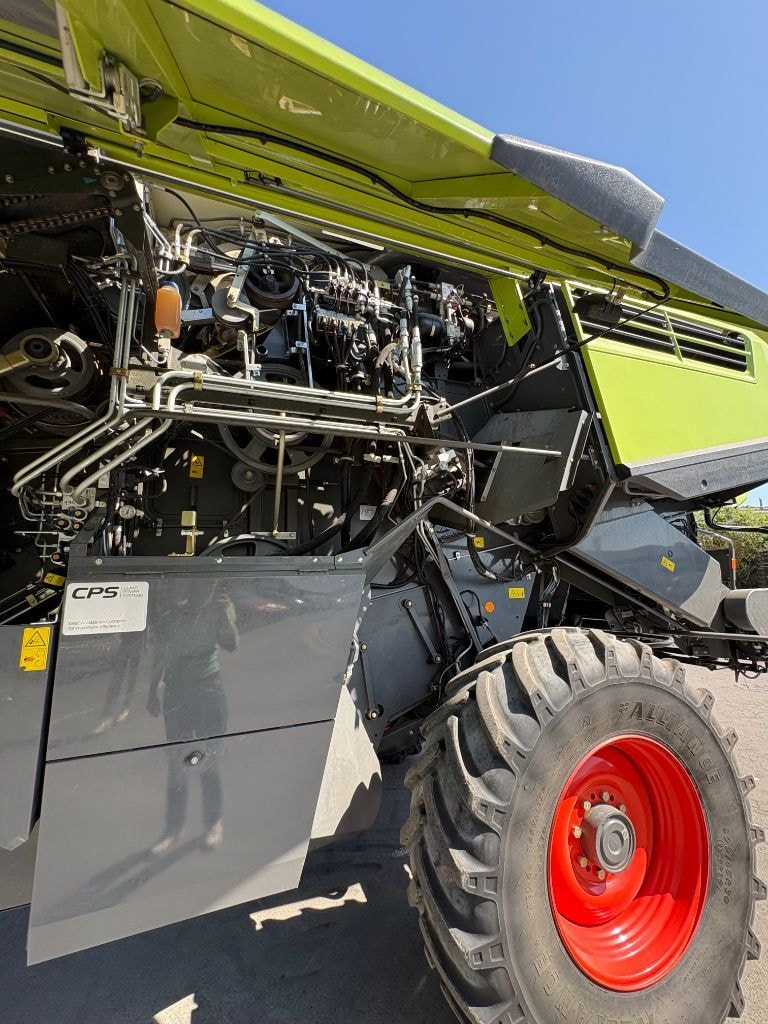 Moissonneuse CLAAS LEXION 750 - photo slide 79