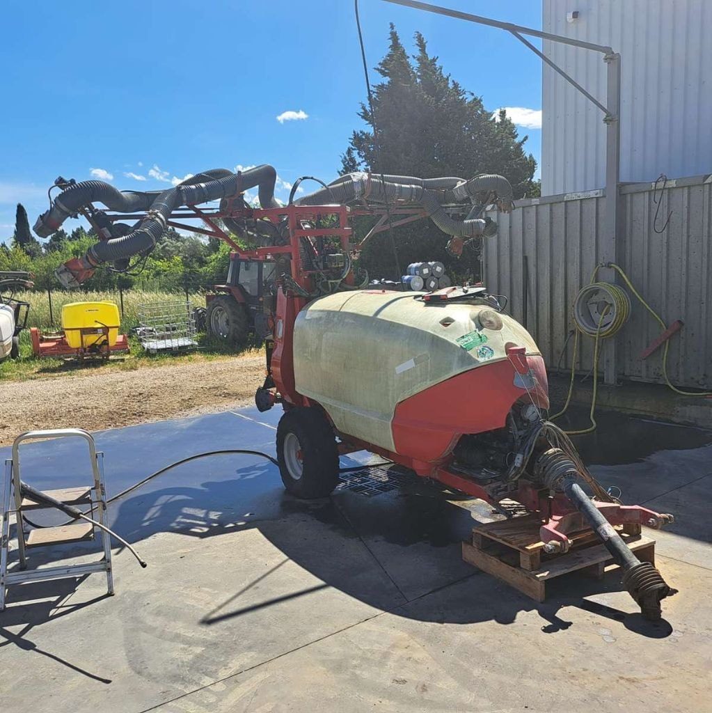 Pulverisateur vigne NICOLAS SPIRIT 1000 - photo slide 1