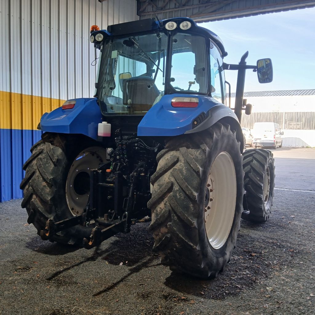 Tracteur NEW HOLLAND T5.105 - photo slide 6