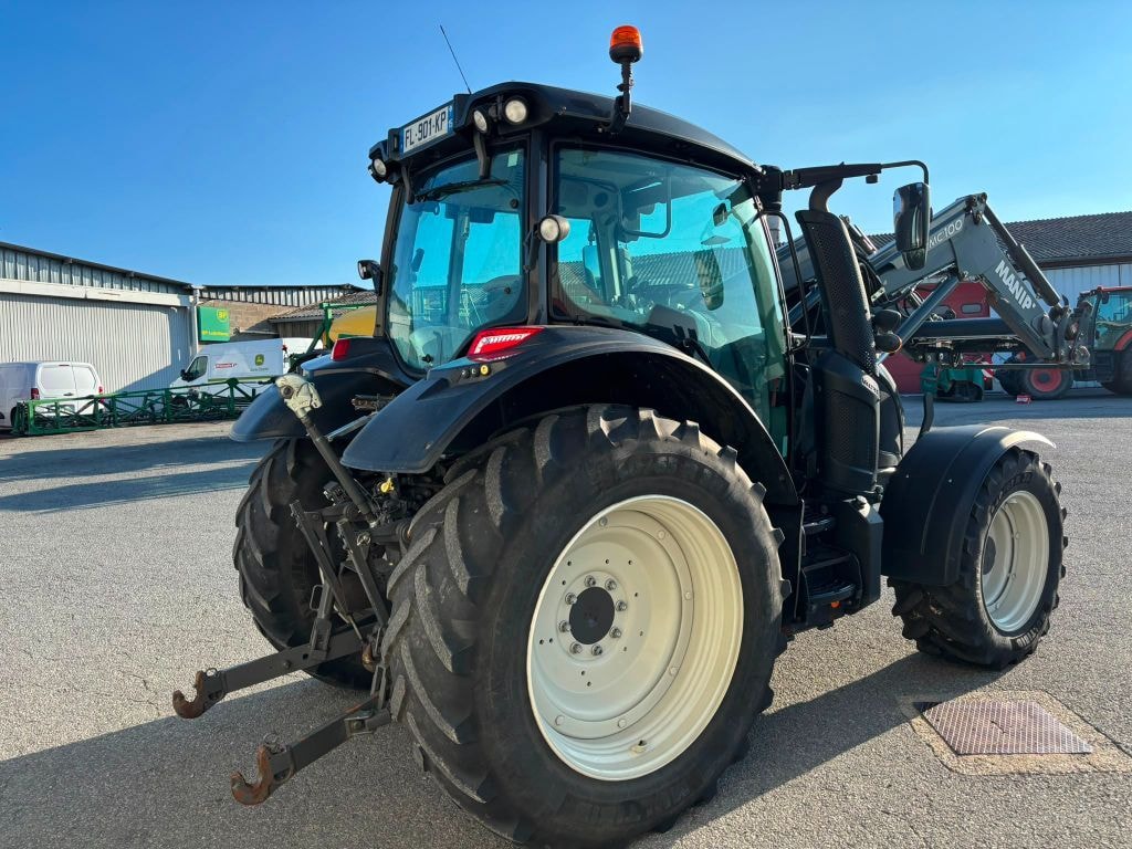 Tracteur chargeur VALTRA N 134  HITECH 5 - photo slide 4