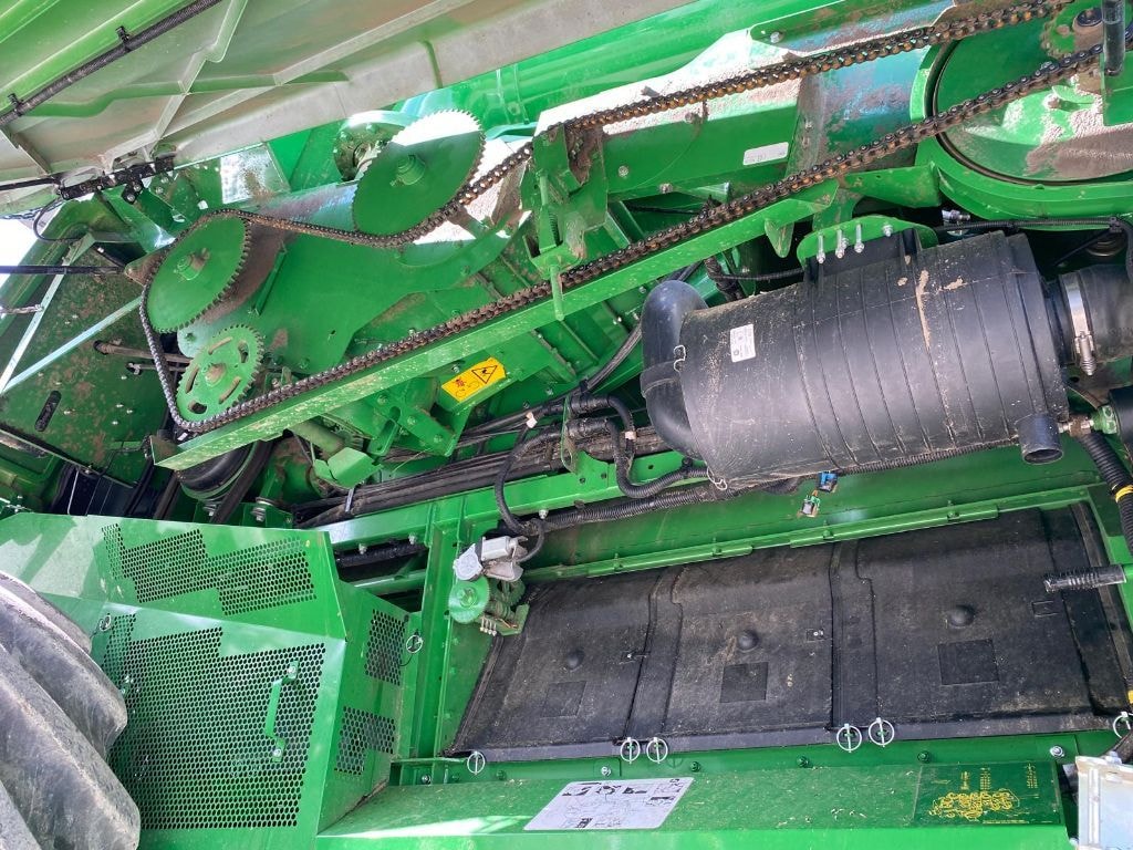 Moissonneuse JOHN DEERE S770 - photo slide 12