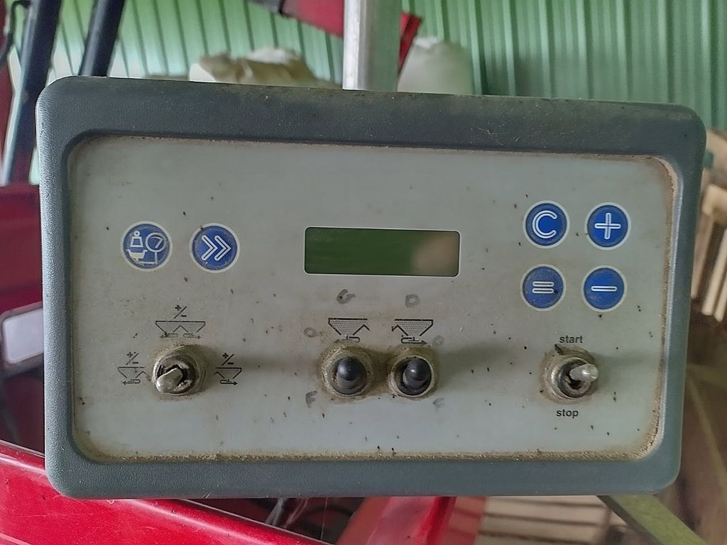 Epandeur engrais VICON Rotaflow RS-M 1800L - photo slide 5