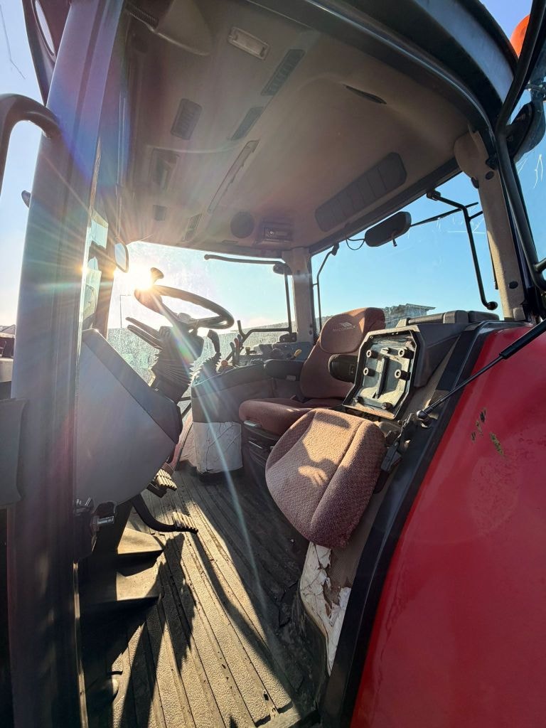 Tracteur MC CORMICK XTX 145 - photo slide 6