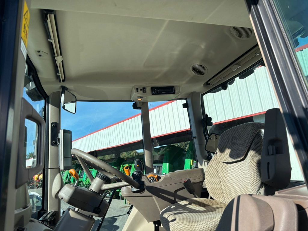 Tracteur JOHN DEERE 6155M - photo slide 8
