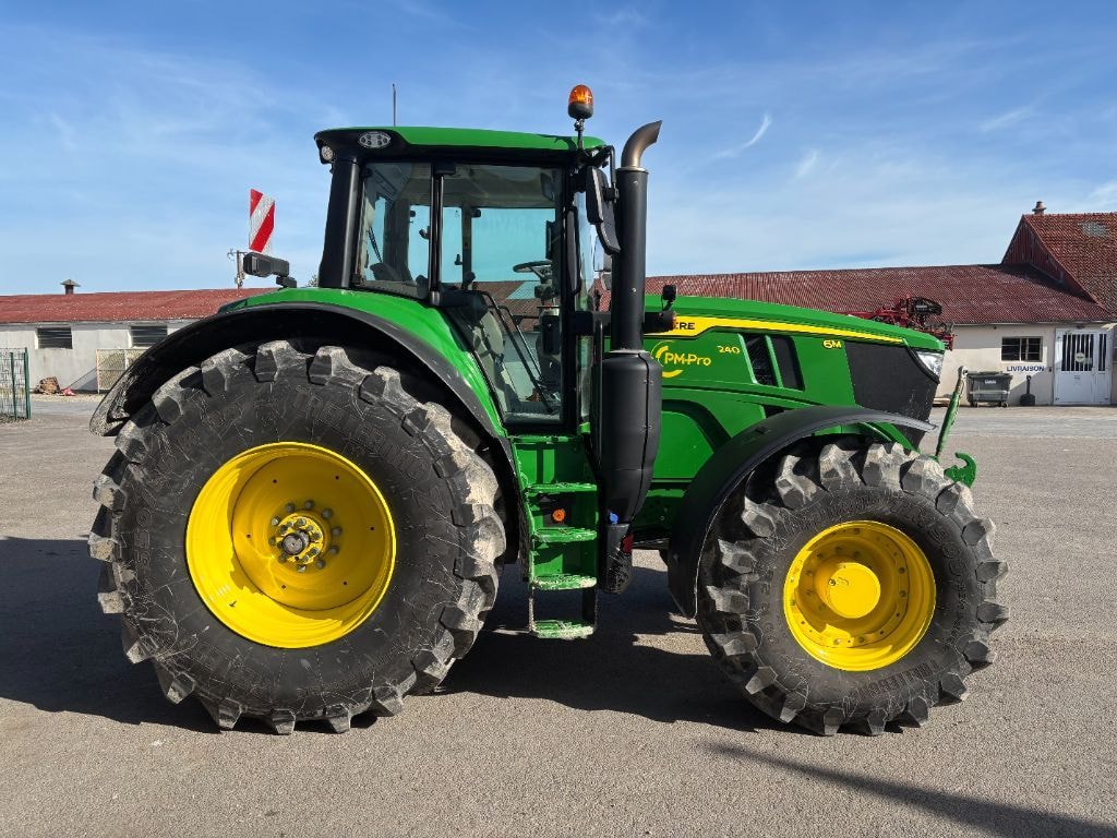 Tracteur JOHN DEERE 6M240 - photo slide 8