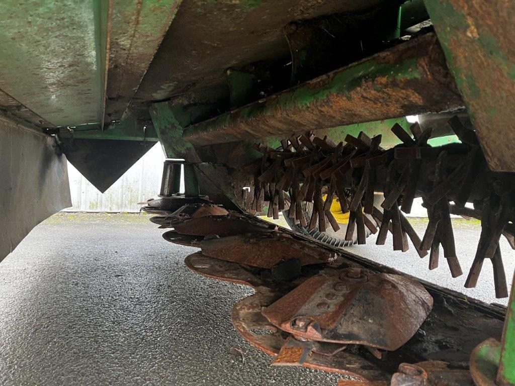 Faucheuse conditionneuse JOHN DEERE 630 - photo slide 9