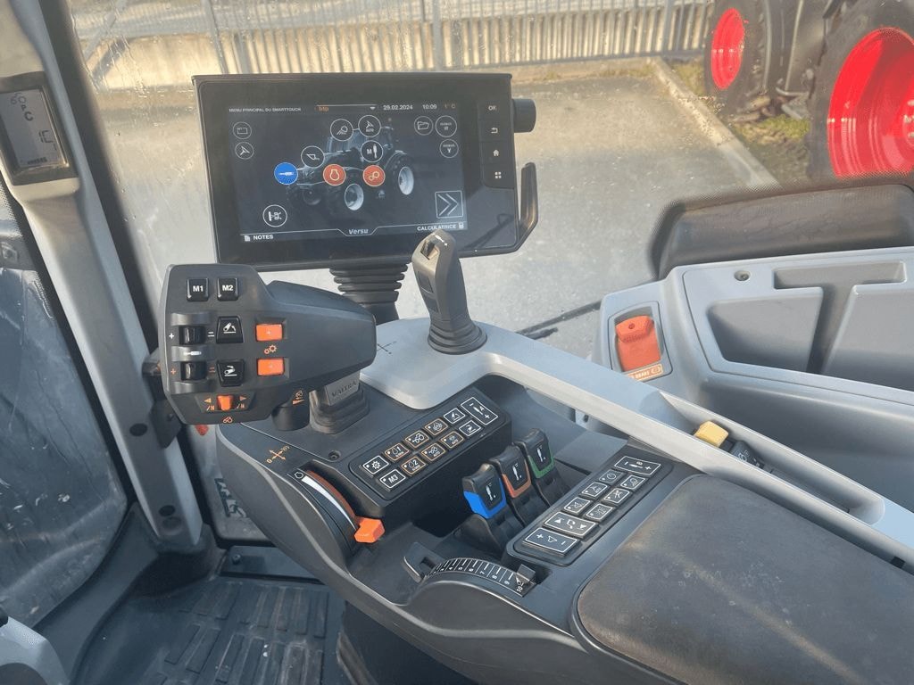 Tracteur VALTRA T254 - photo slide 3