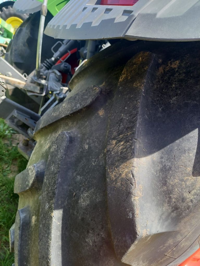 Tracteur FENDT 724 VARIO POWER + - photo slide 28