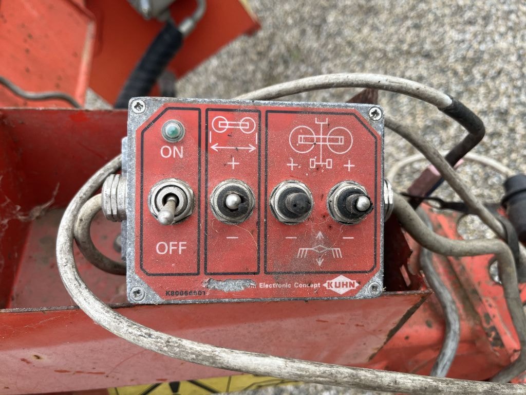 Andaineur KUHN GA8521 - photo slide 8