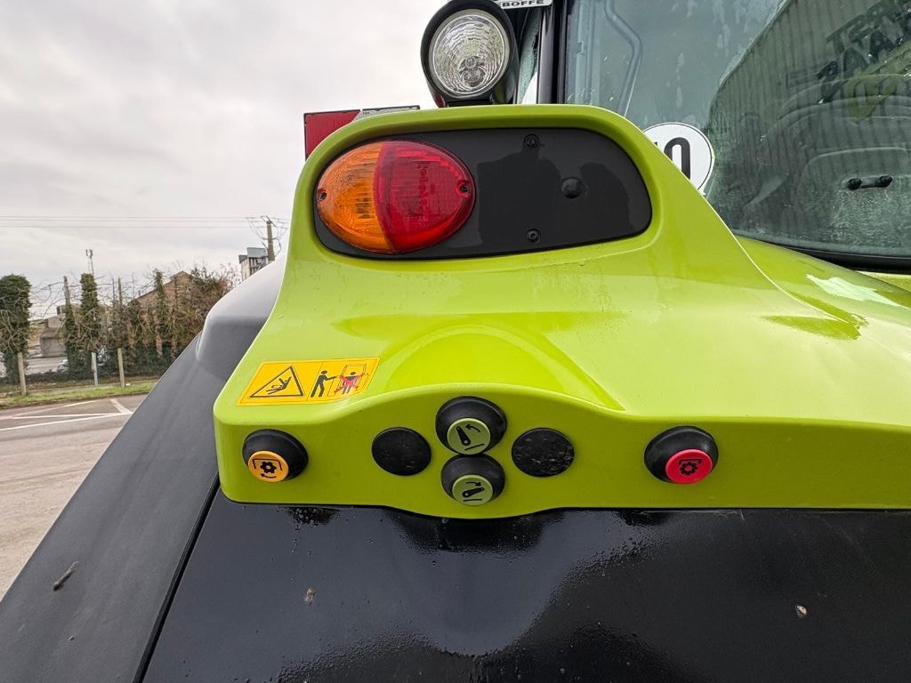 Tracteur CLAAS ARION 650  - photo slide 15