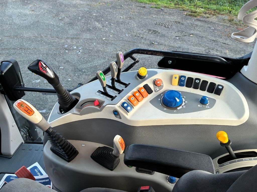 Tracteur chargeur MC CORMICK X6.420 - photo slide 10