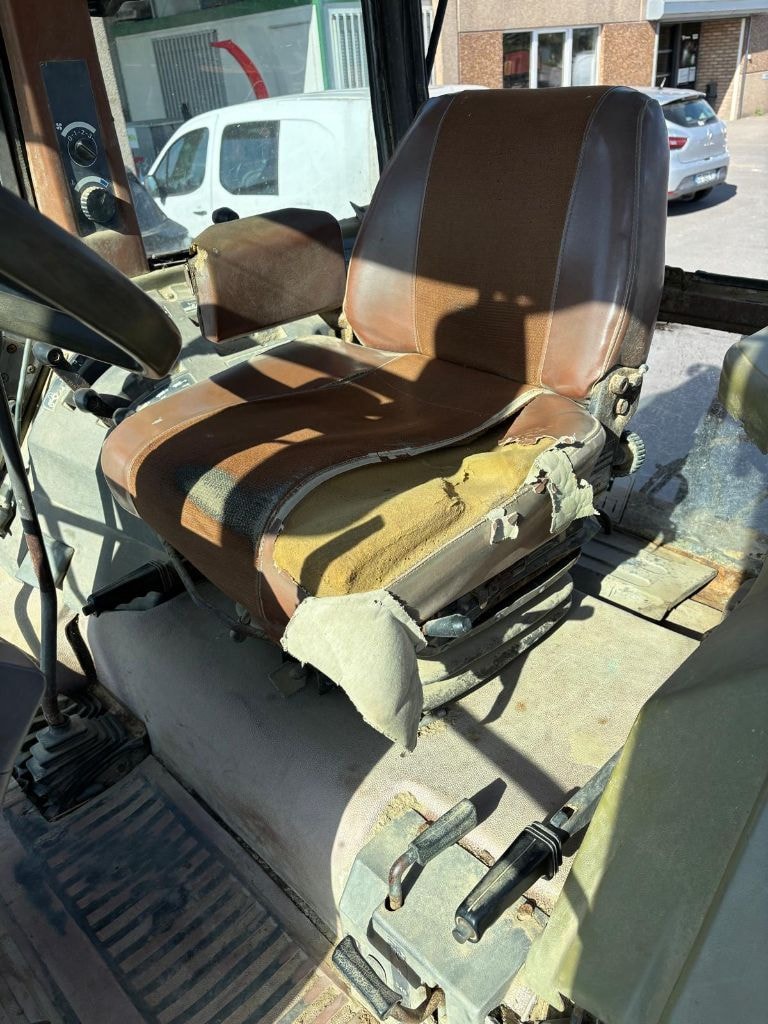 Tracteur RENAULT 103-14 - photo slide 10